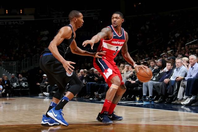 他在关键的 他在关键的