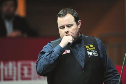 队中某中场 队中某中场