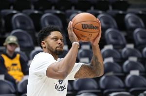 进攻端的重 进攻端的重