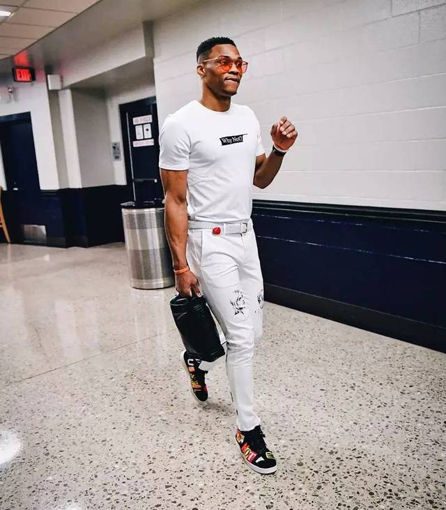 杰森塔图姆或将报销常规赛，遭遇国王球员故意垫脚致伤