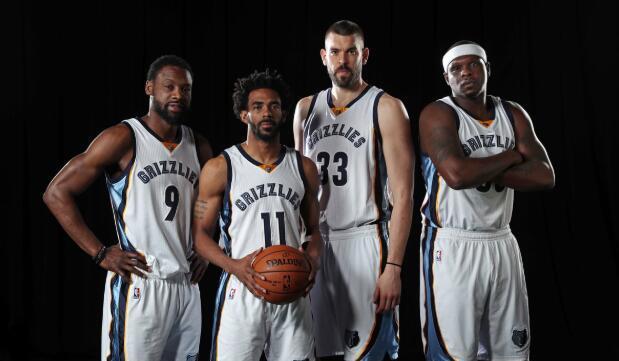 与中前场压 与中前场压